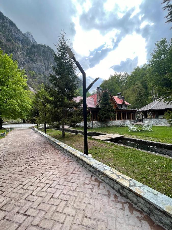 Bujtine-Restorant Rilindja Valbone Otel Dış mekan fotoğraf